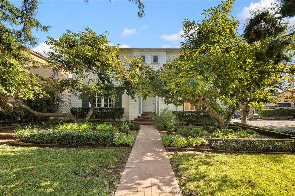 1534 Linda Vista Avenue