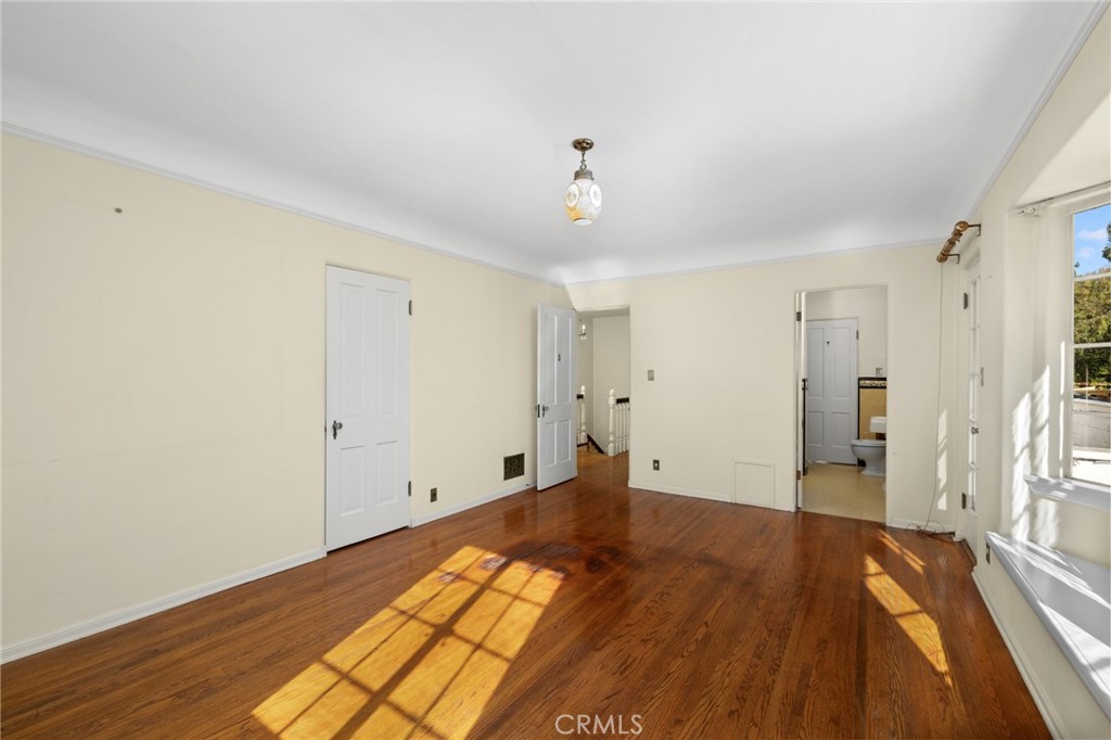 1534 Linda Vista Avenue