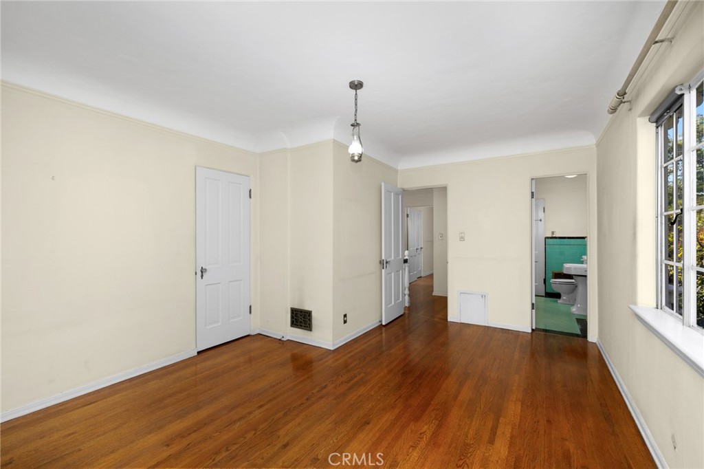 1534 Linda Vista Avenue