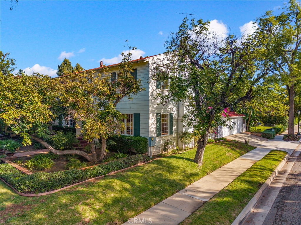 1534 Linda Vista Avenue