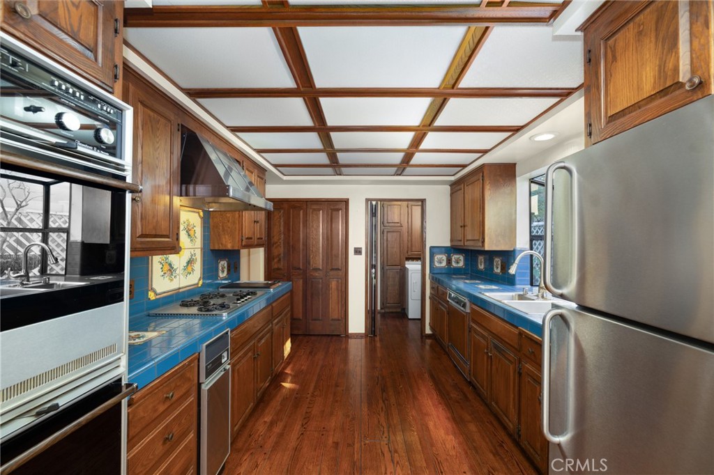 1534 Linda Vista Avenue