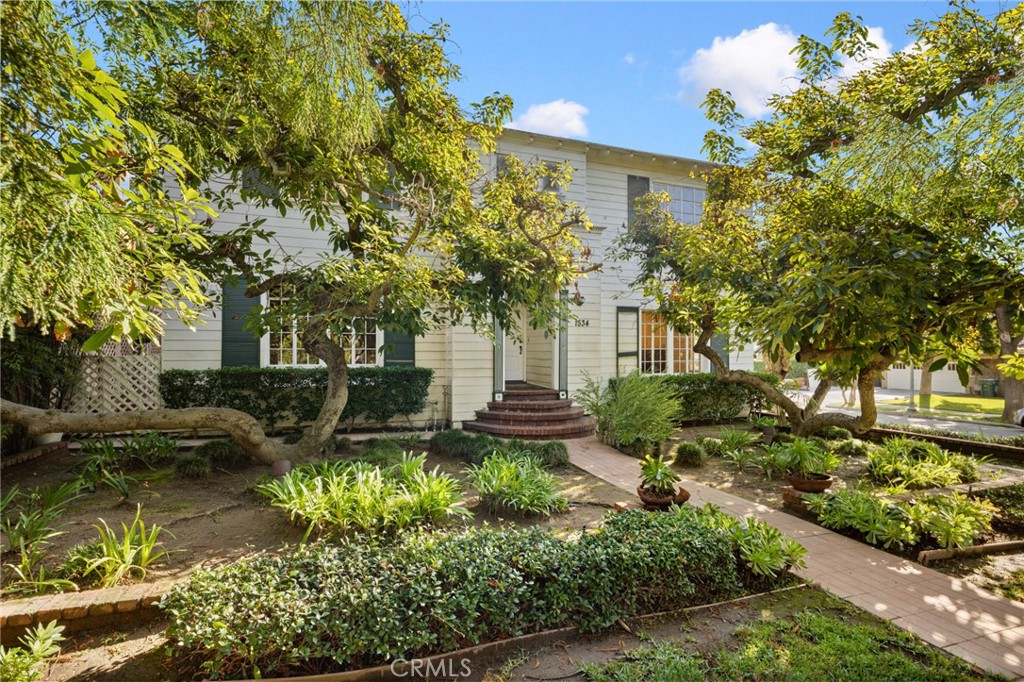 1534 Linda Vista Avenue