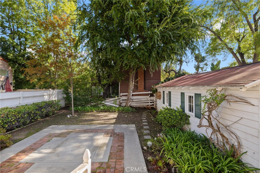 1534 Linda Vista Avenue