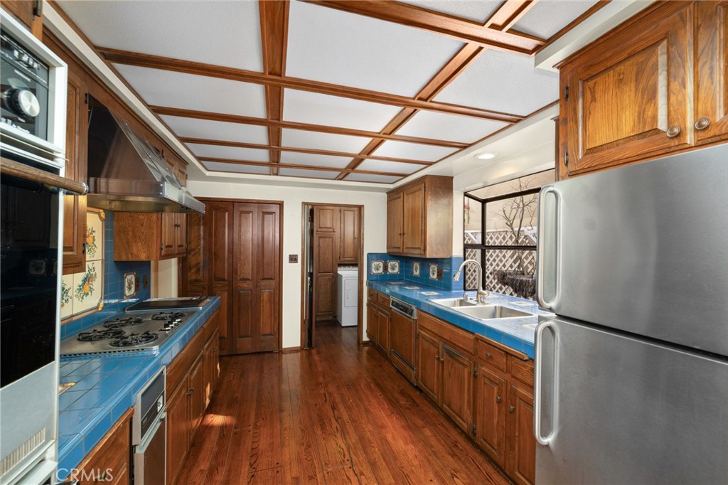 1534 Linda Vista Avenue