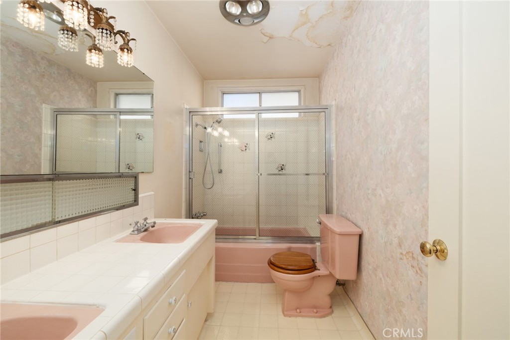 600 La Paloma Avenue