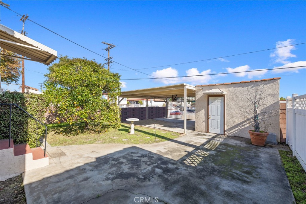 600 La Paloma Avenue