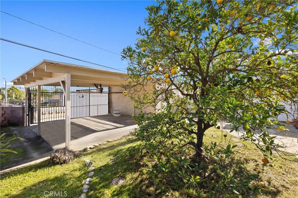 600 La Paloma Avenue