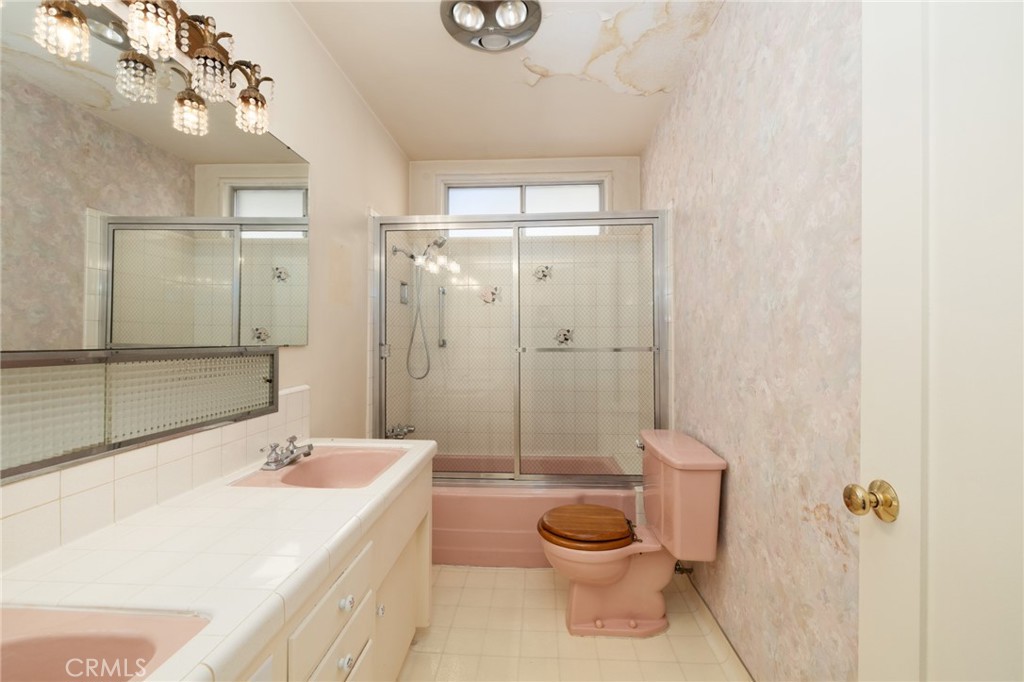 600 La Paloma Avenue