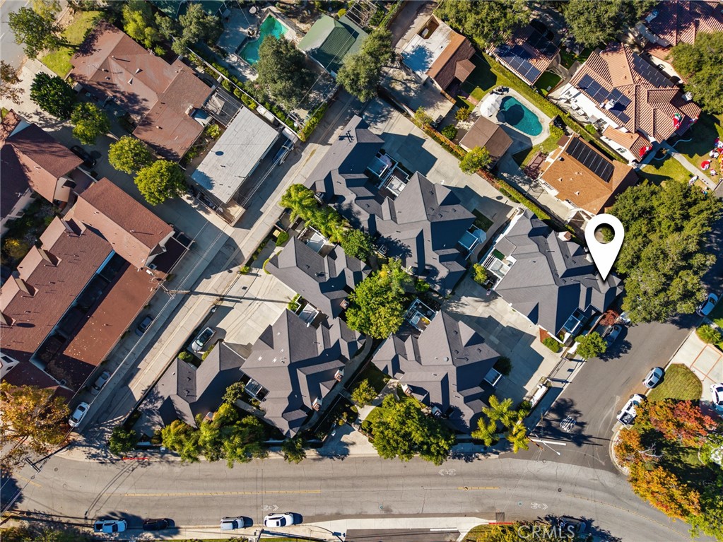 121 N Mountain Avenue