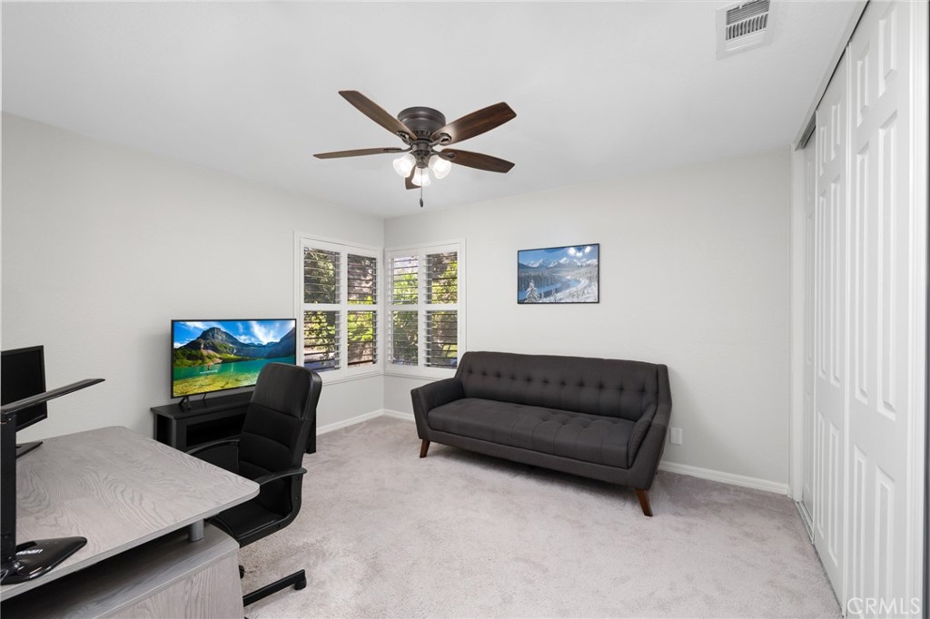 121 N Mountain Avenue