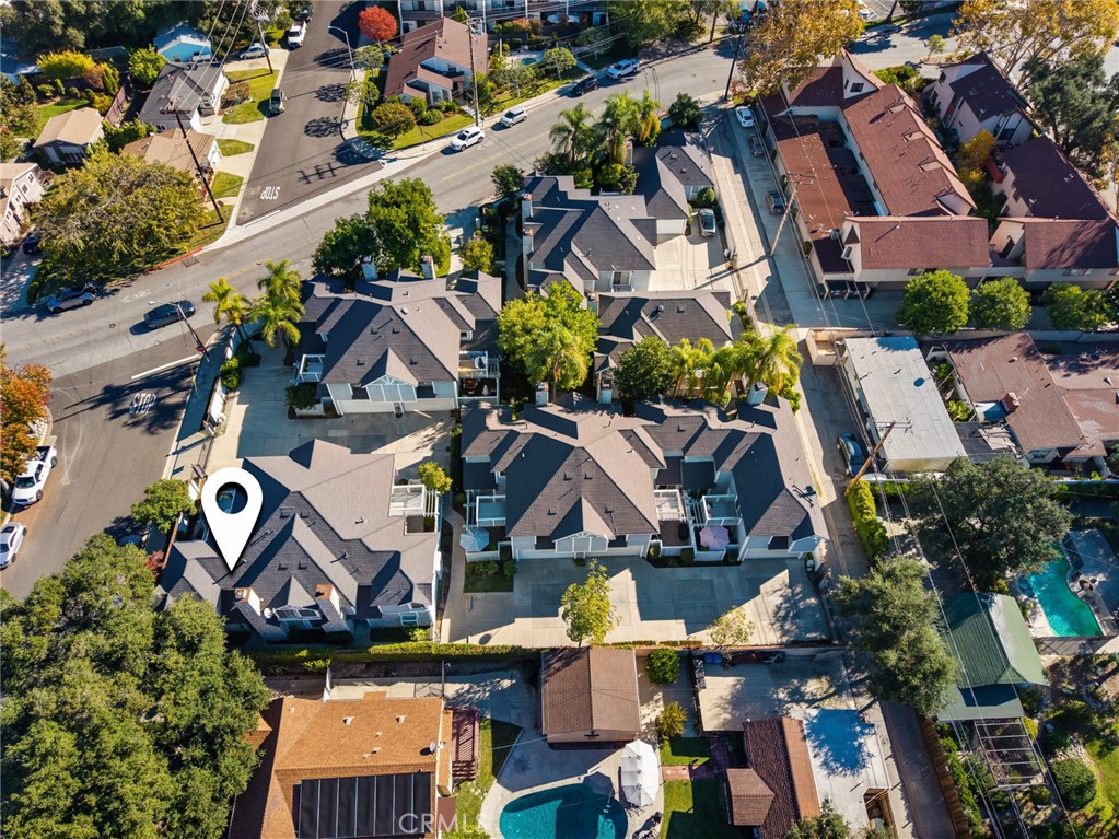 121 N Mountain Avenue