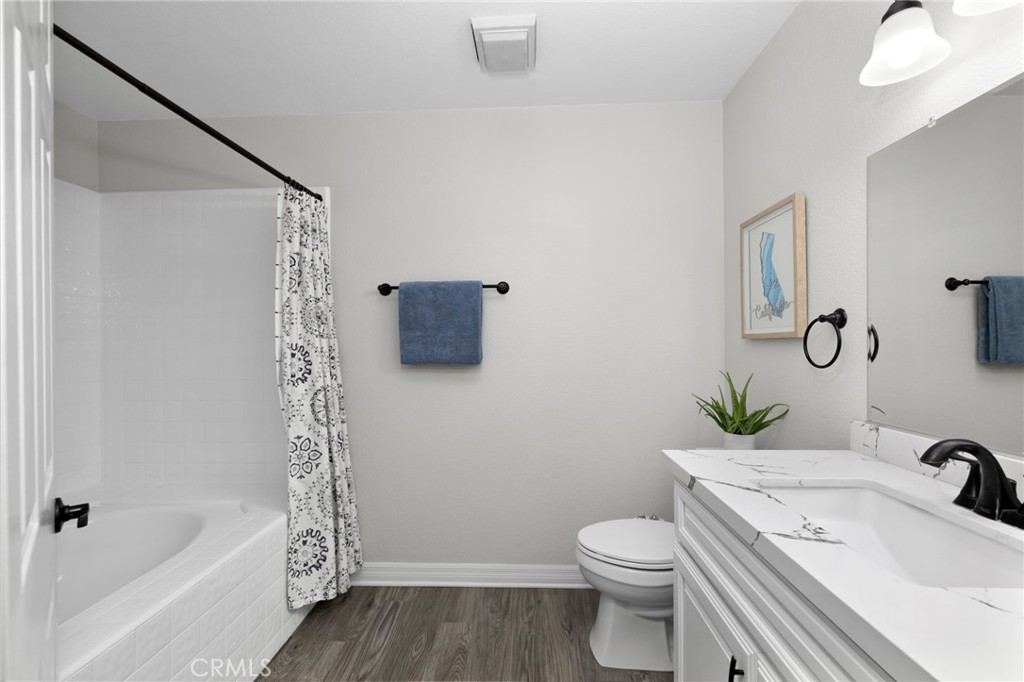 121 N Mountain Avenue