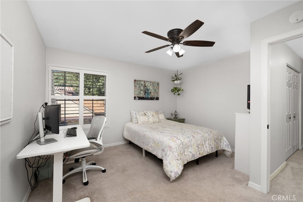 121 N Mountain Avenue