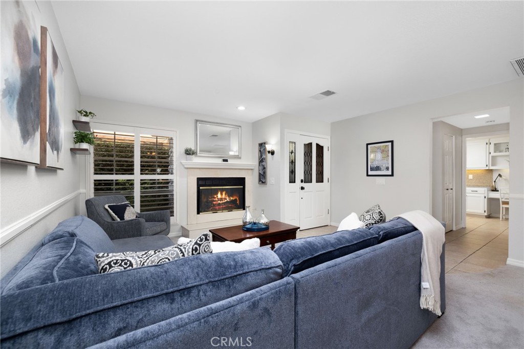 121 N Mountain Avenue