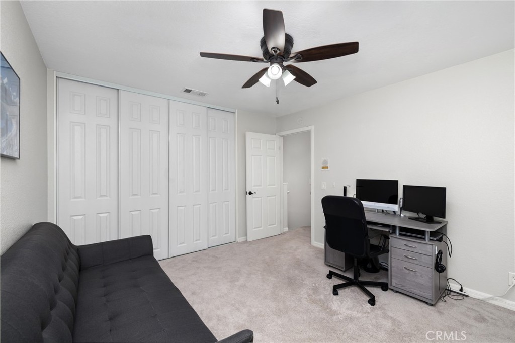 121 N Mountain Avenue