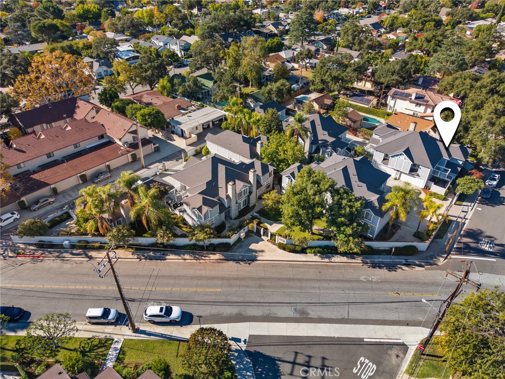 121 N Mountain Avenue