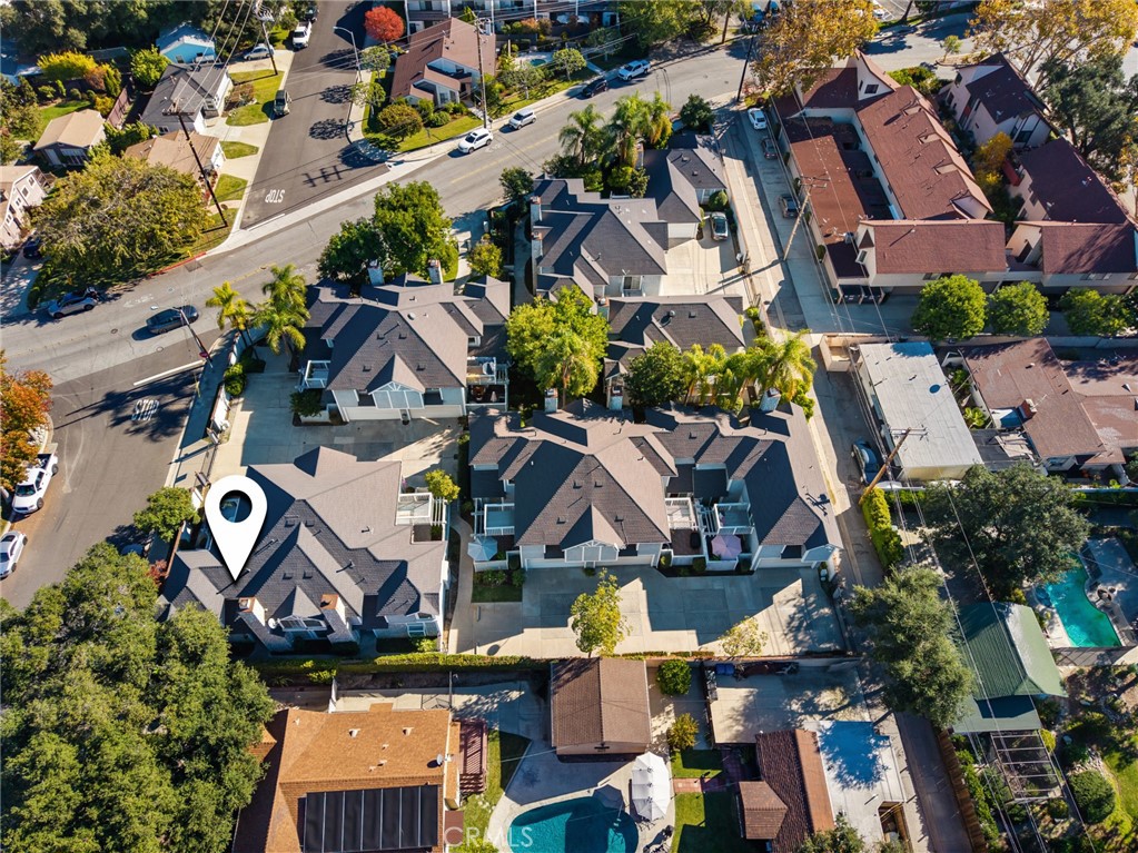 121 N Mountain Avenue