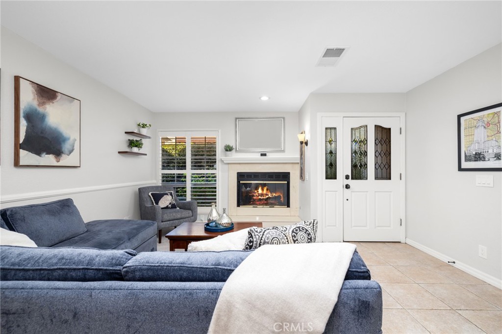 121 N Mountain Avenue