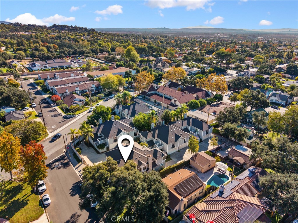 121 N Mountain Avenue