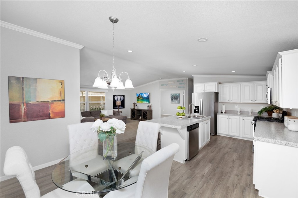 3530 Damien Avenue 109