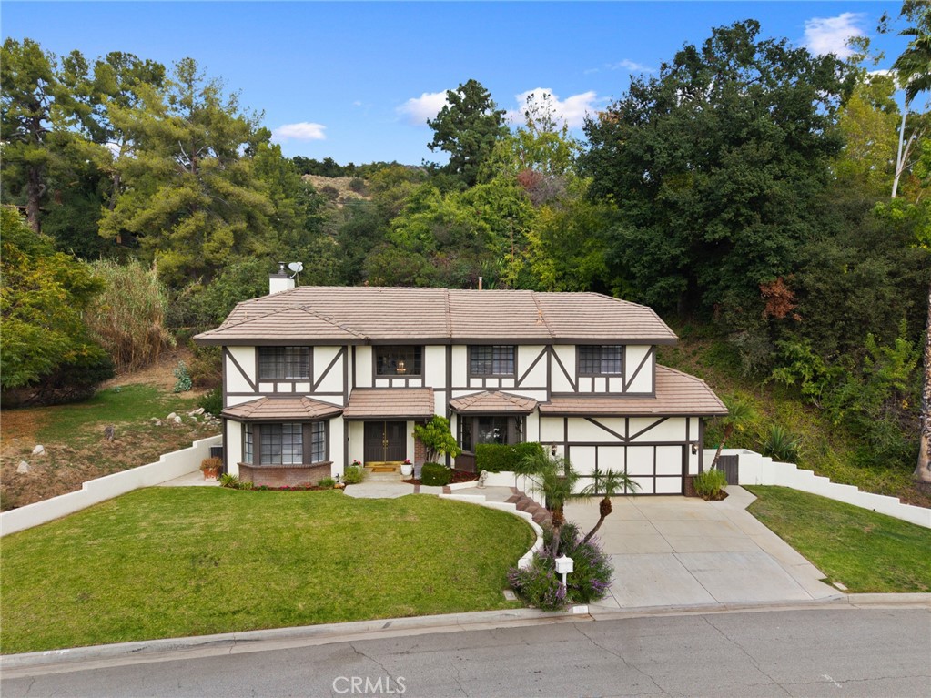 785 Norumbega Drive