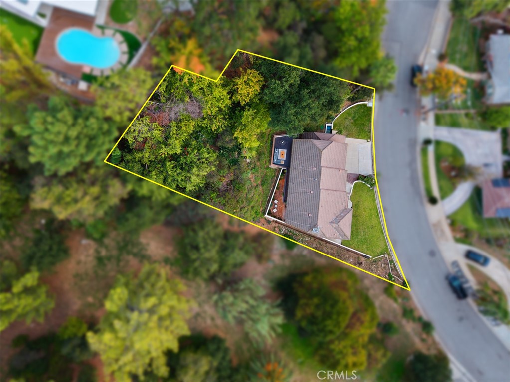 785 Norumbega Drive