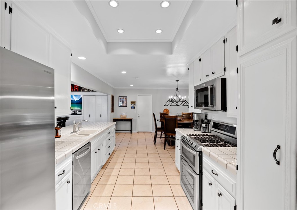 264 E Radcliffe