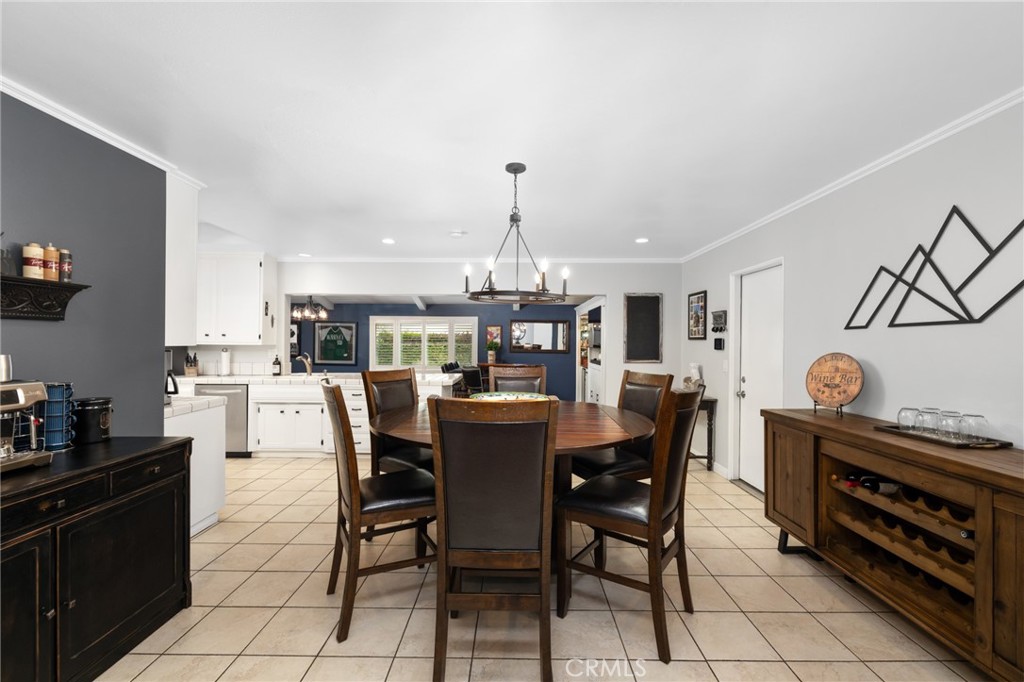 264 E Radcliffe