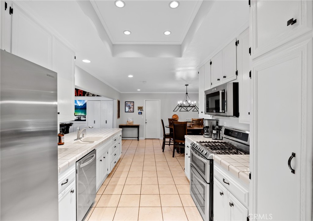 264 E Radcliffe