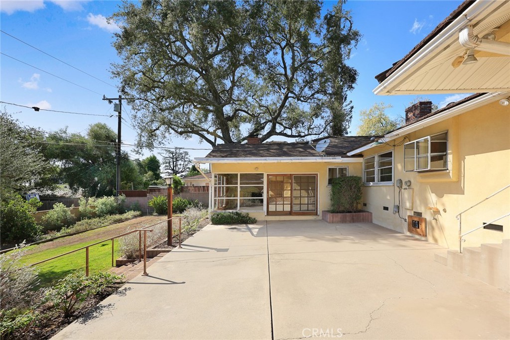 1709 El Vista Circle