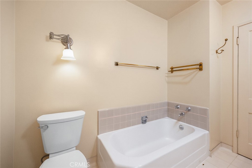 1709 El Vista Circle