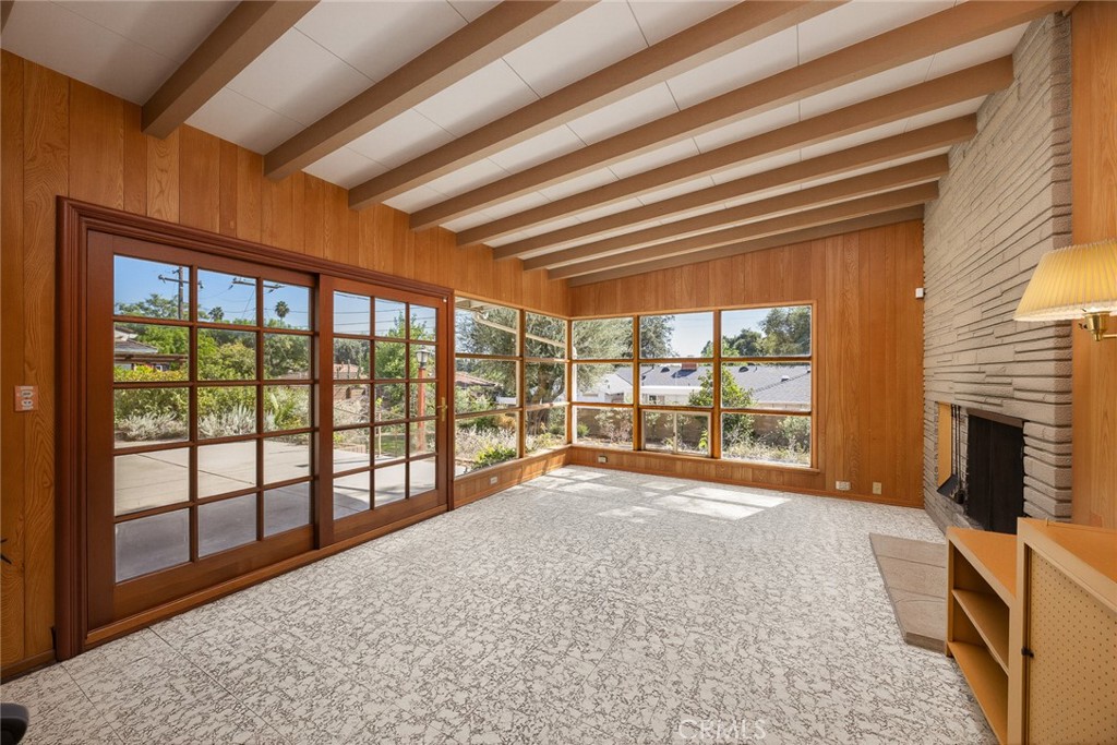 1709 El Vista Circle