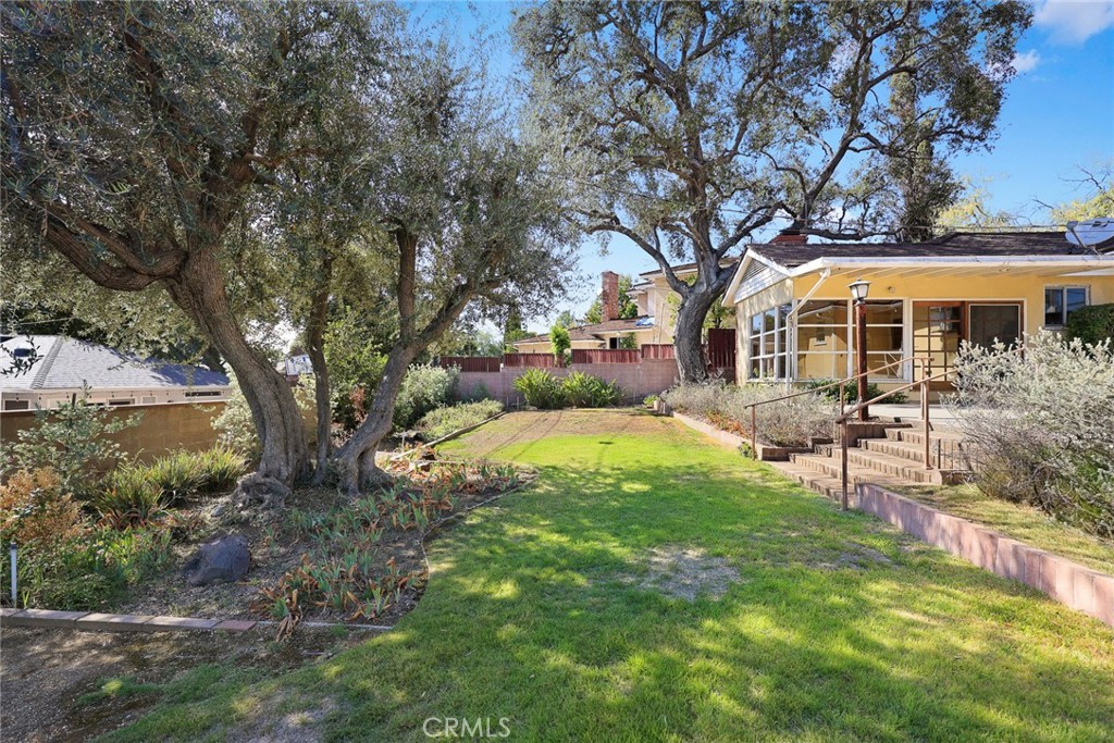 1709 El Vista Circle