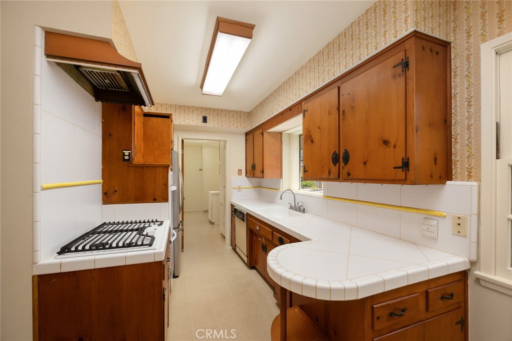 1709 El Vista Circle