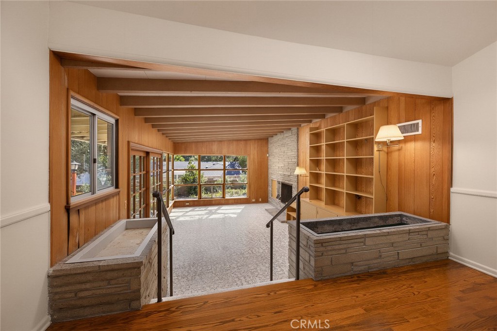 1709 El Vista Circle