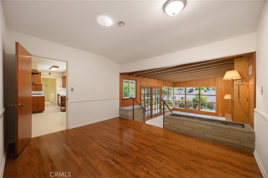 1709 El Vista Circle