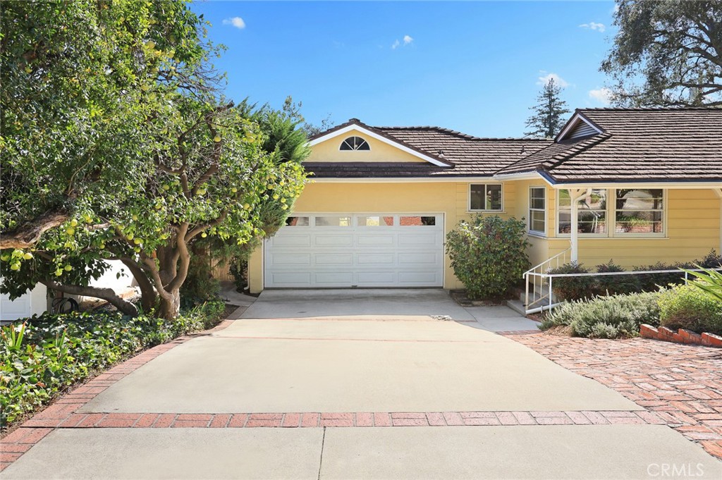 1709 El Vista Circle
