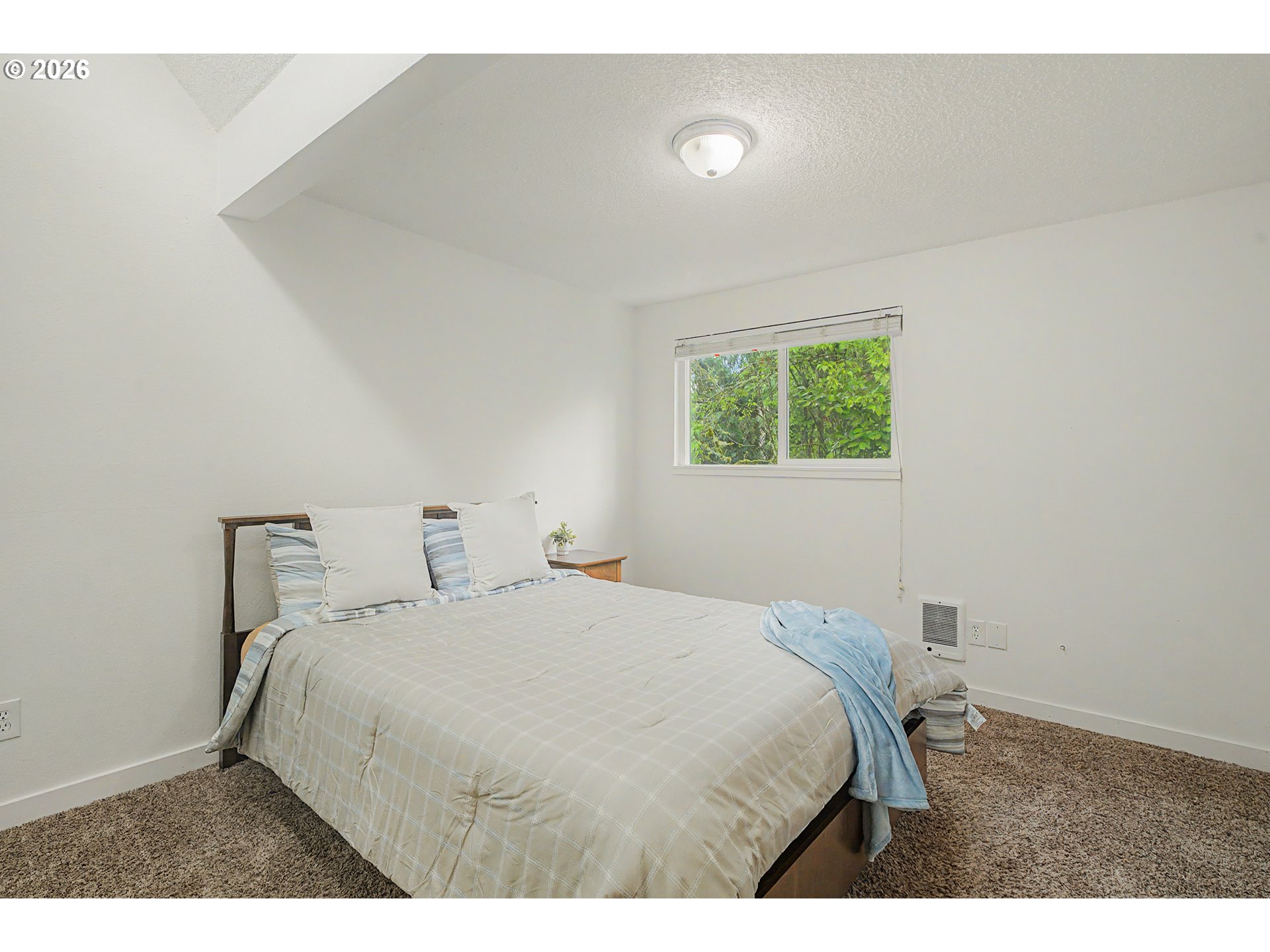 1616 VILLAGE PARK PL
