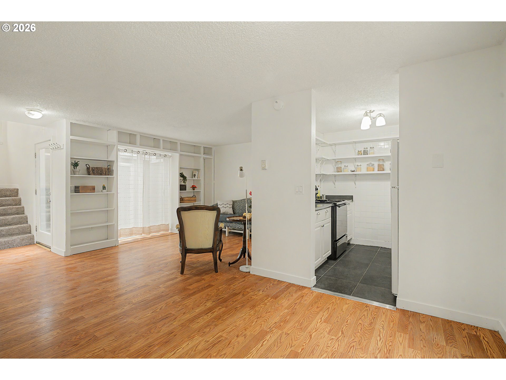 1616 VILLAGE PARK PL