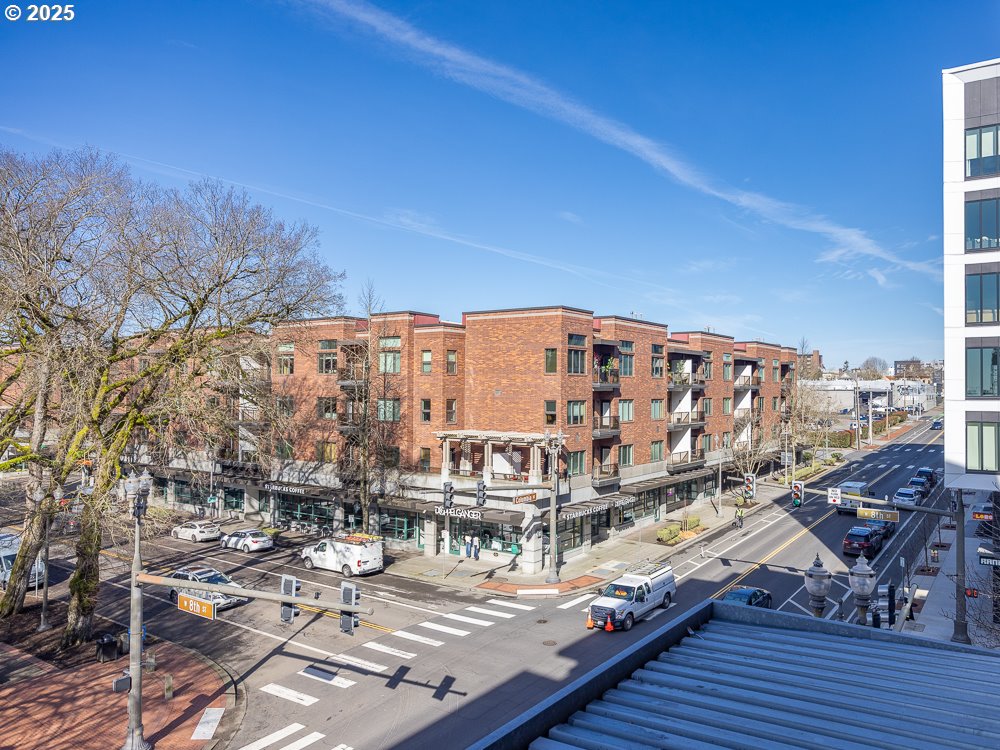 701 COLUMBIA ST 410