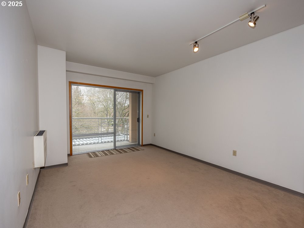 701 COLUMBIA ST 410