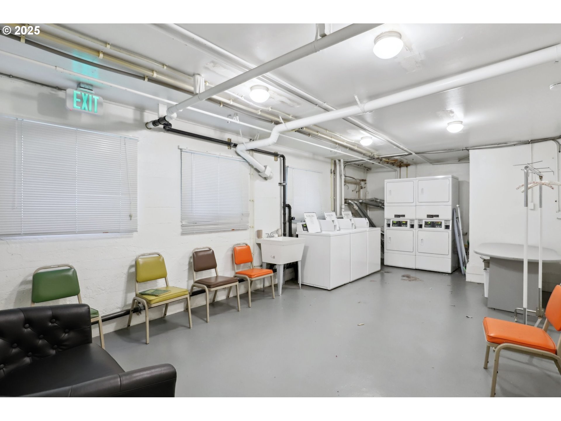 1529 SE HAWTHORNE BLVD 2