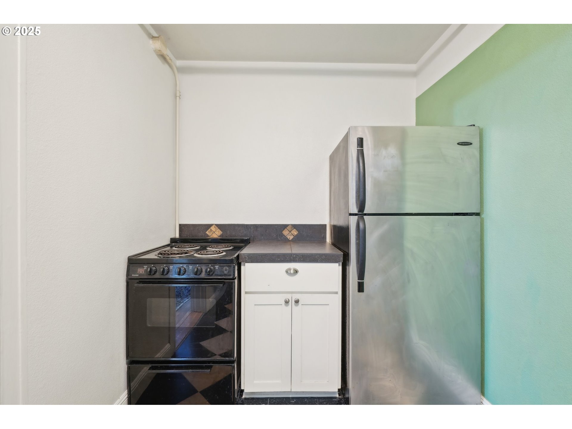 1529 SE HAWTHORNE BLVD 2