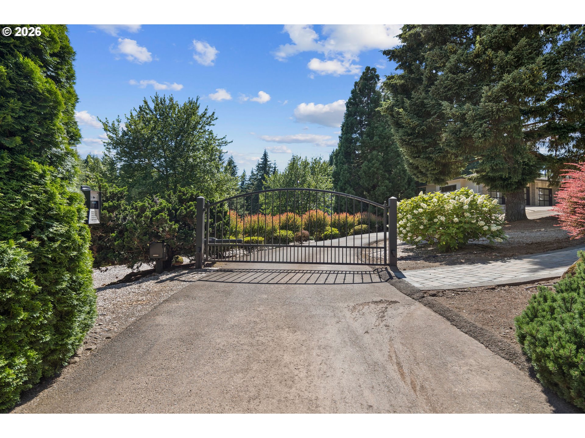27207 SW PETES MOUNTAIN RD