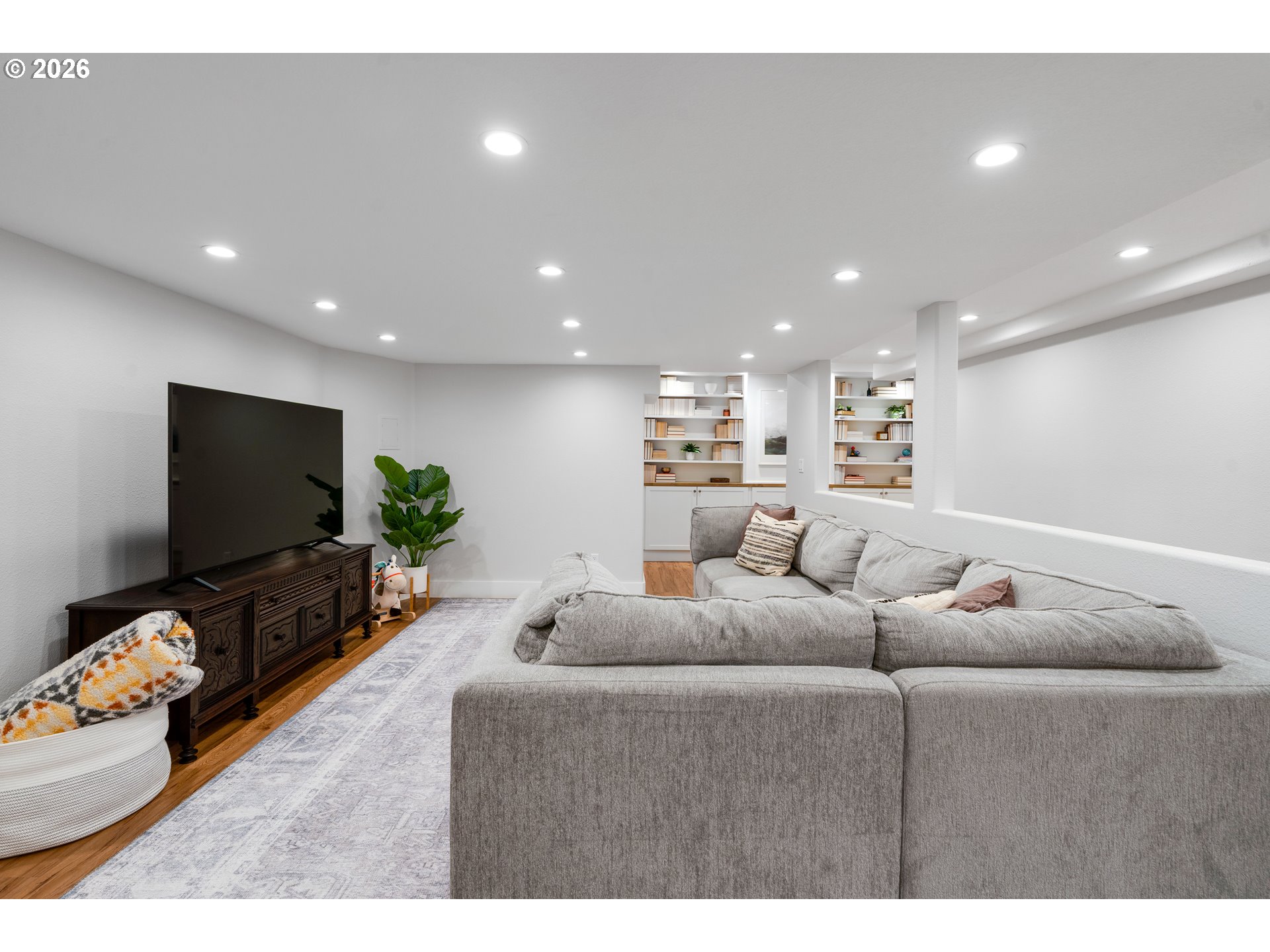 431 SW COLONY DR