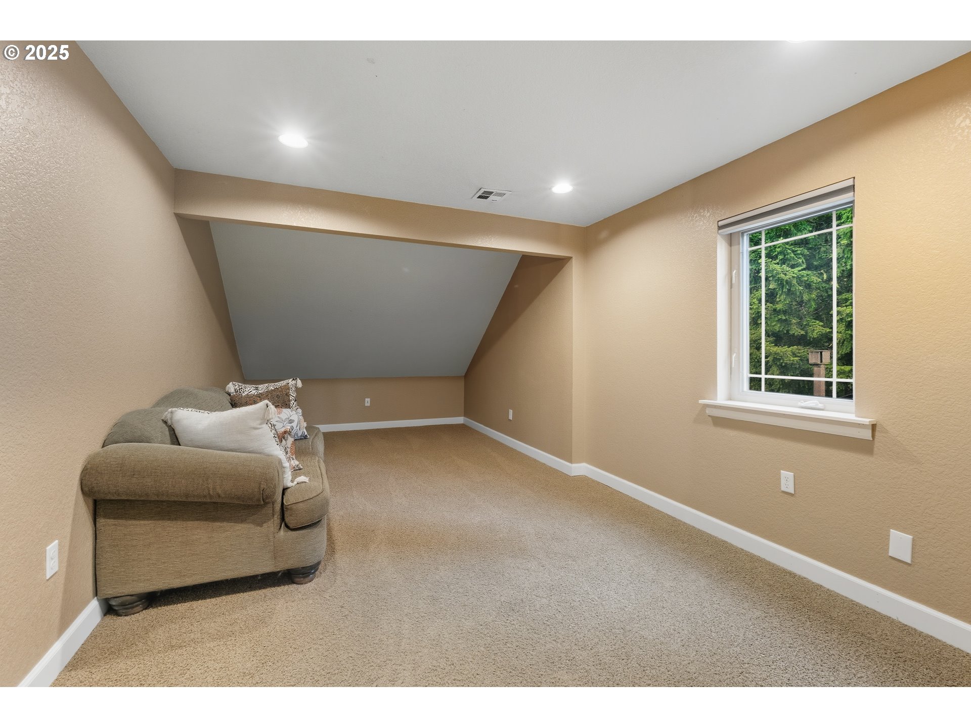16650 ARCTIC WAY
