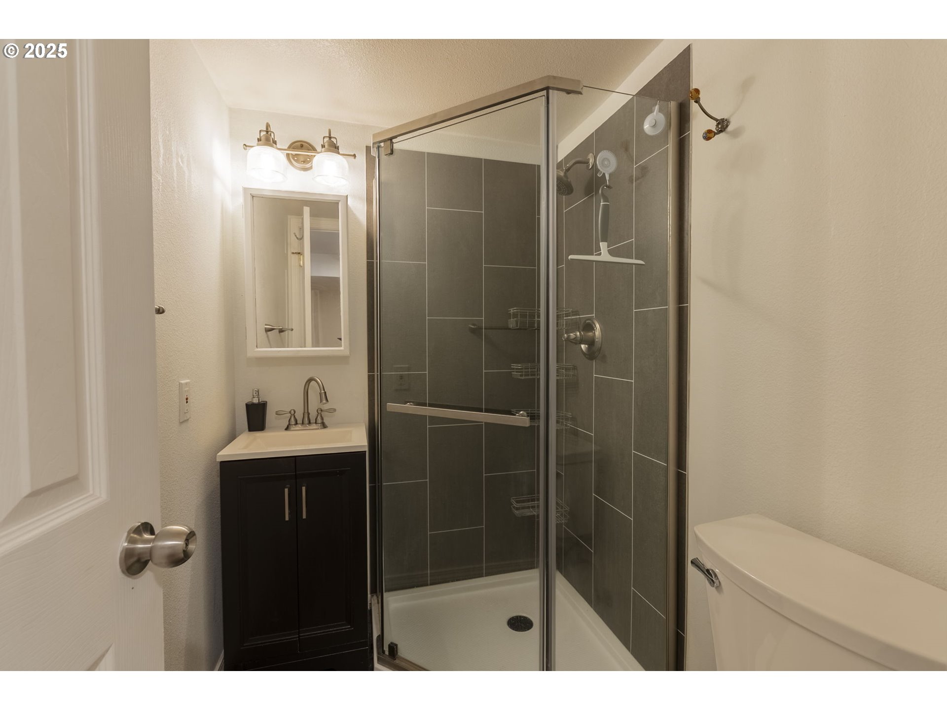1215 NE 80TH AVE