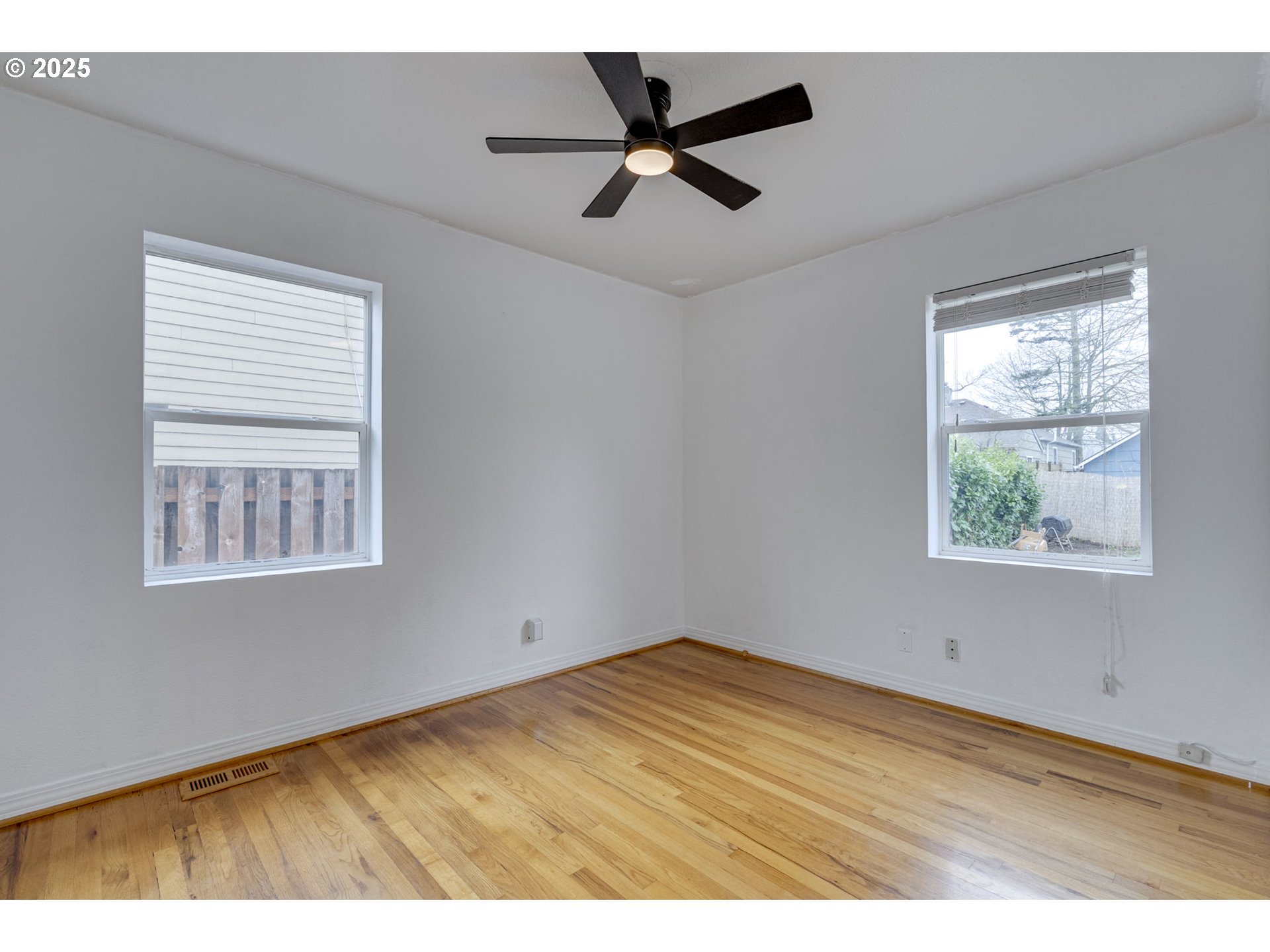 1215 NE 80TH AVE