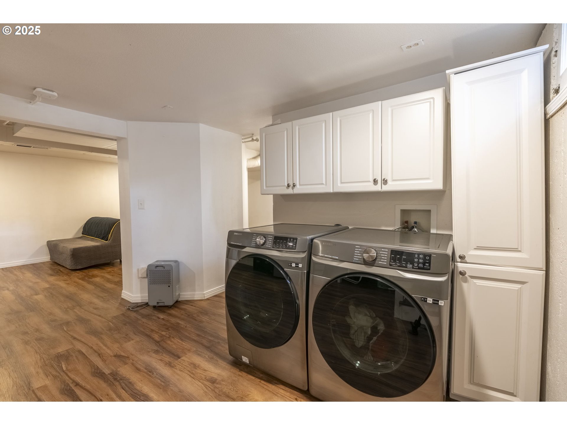 1215 NE 80TH AVE