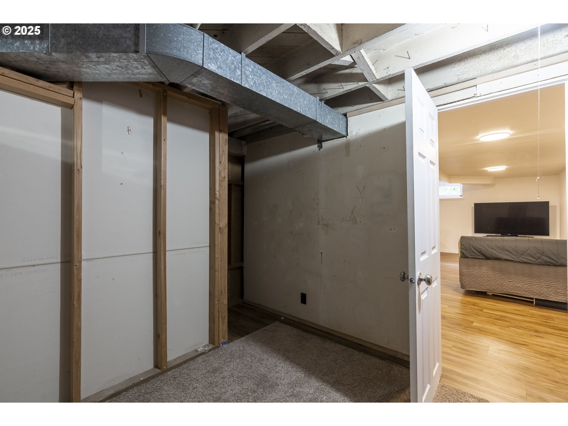 1215 NE 80TH AVE